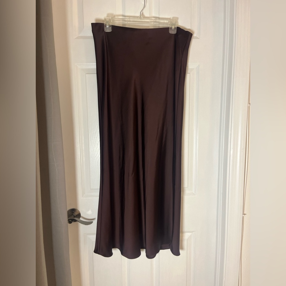 Zara Burgundy Maxi Skirt - Picture 5 of 14